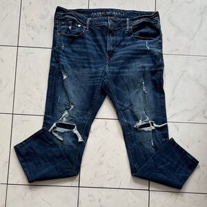 American Eagle Outfitters Men's Dark Blue Distressed Skinny Jeans